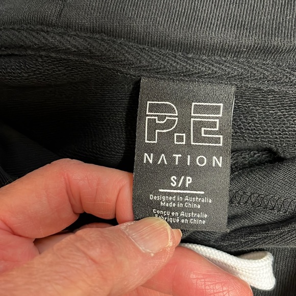 PE Nation Short Sleeve Cropped Hoodie Small - Picture 6 of 15